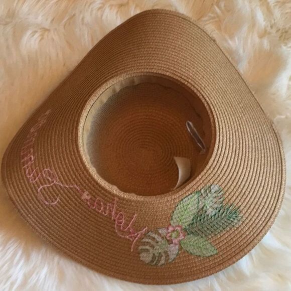 Adorable Loft Pool/Beach Hat - Picture 2 of 3